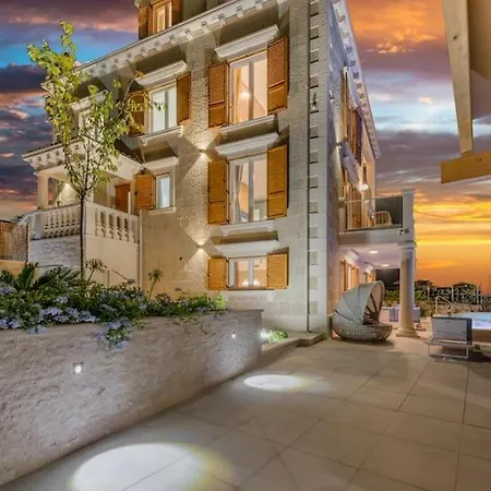 Villa Luxury Bego