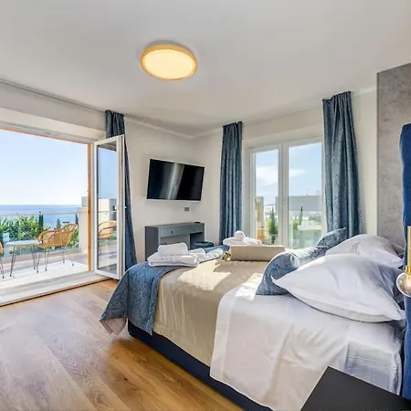 Luxury Bego Villa