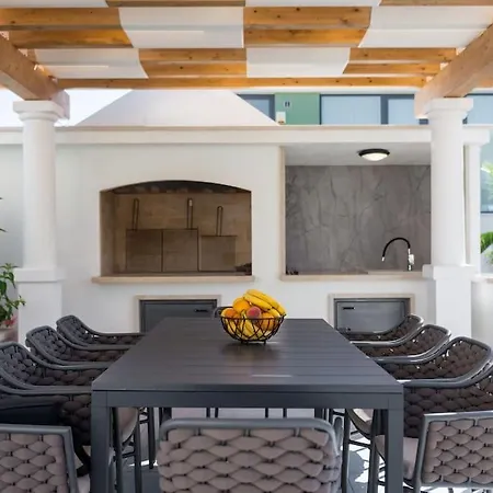 Villa Luxury Bego