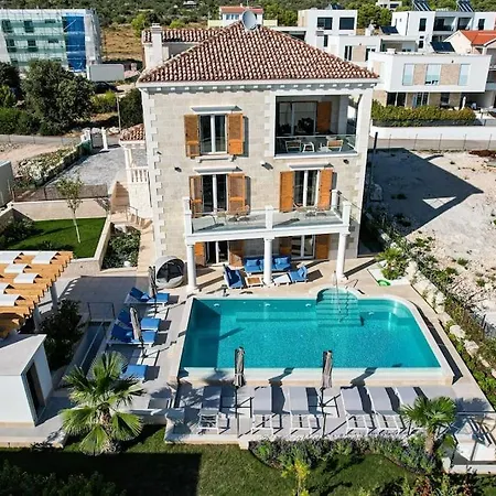 Villa Luxury Bego *