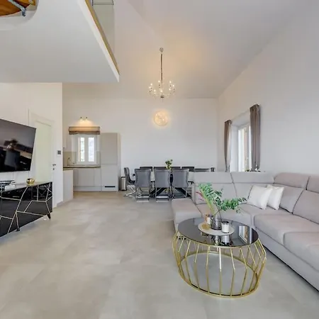 Villa Luxury Bego *