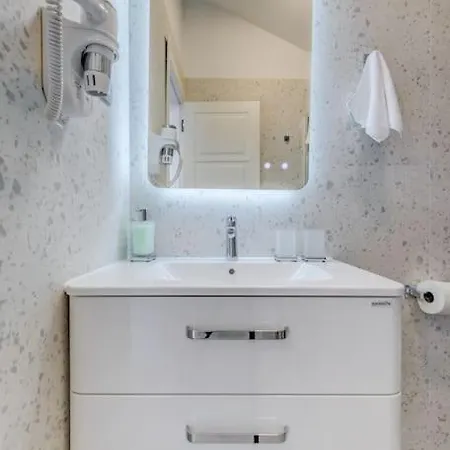 Luxury Bego Villa