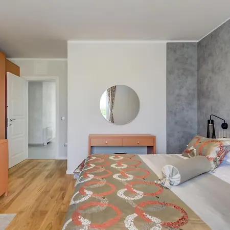 Luxury Bego Villa