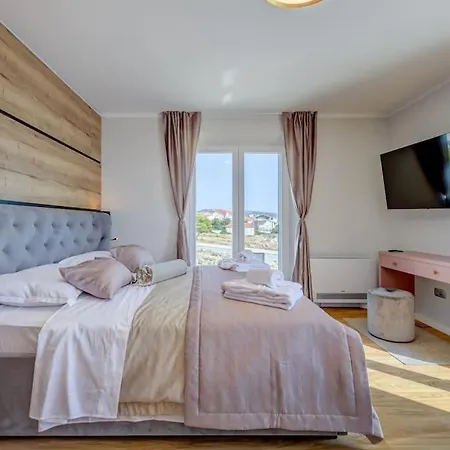 Villa Luxury Bego Zecevo