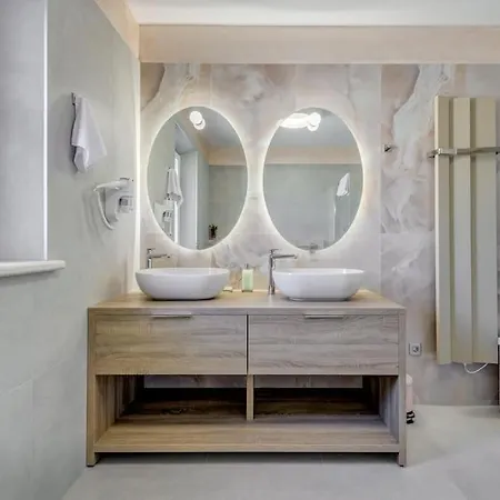 Luxury Bego Zecevo