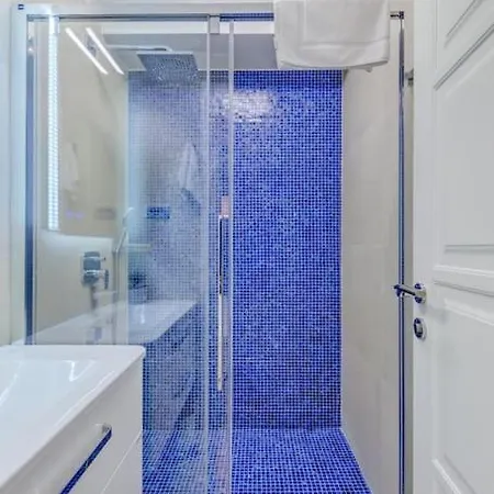 Luxury Bego Villa